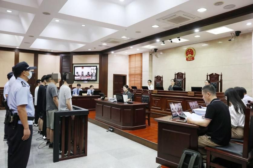 前游戏大厂员工开发色情聊天AI被判刑 9000多张静态图、5000多张动态图被认定为淫秽物品