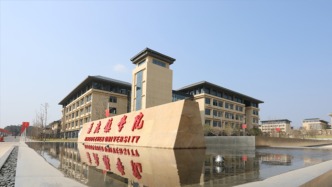 学校强制大四女生搬宿舍让给新生？景德镇学院回应