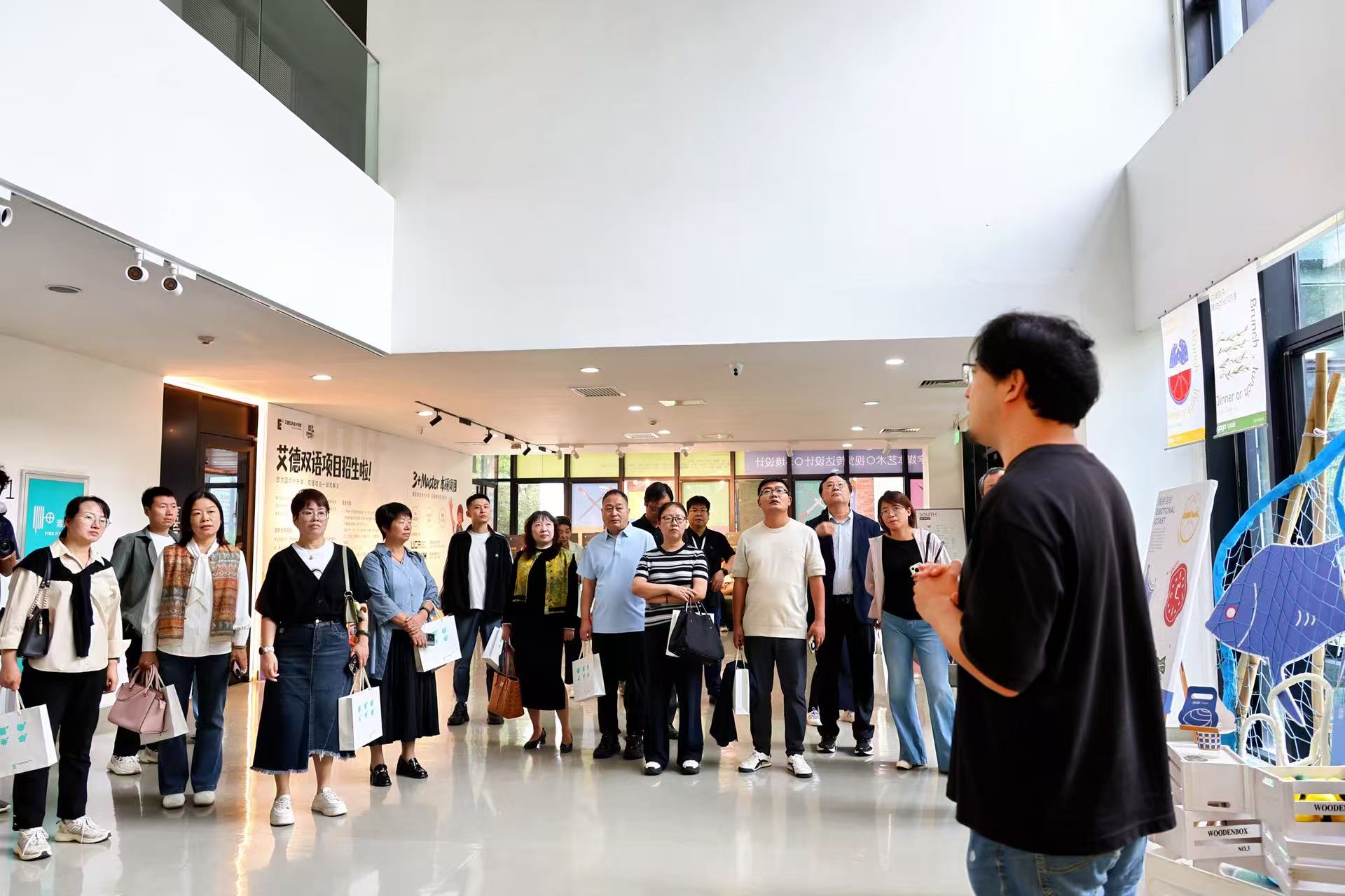 ccjZtI6y0oe26GoR.jpg f3c611781a277734f0f7a8c336aef63.jpg