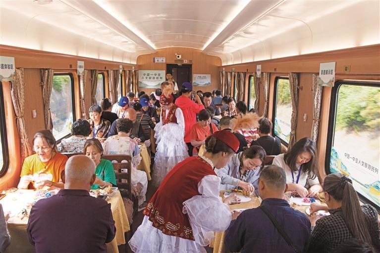 2026年第二趟中国—中亚人文旅游班列开行