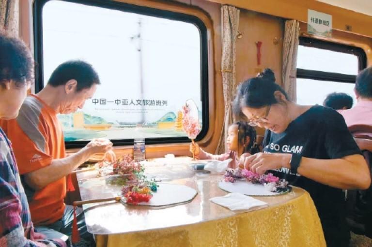 2026年第二趟中国—中亚人文旅游班列西安开行