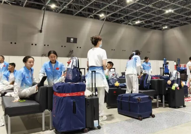 多国亚运代表队落地日本被困机场数小时 波及国乒、体操队