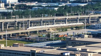 今年前8个月全国铁路发送旅客33.2亿人次