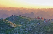 “乌鸦山”成网红打卡点 广西靖西发通告严禁擅自进入