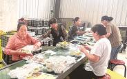 甜柿满枝头 金秋采收忙