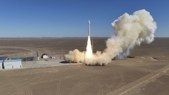 力箭一号遥十八运载火箭发射成功 首次海上发射即将启程