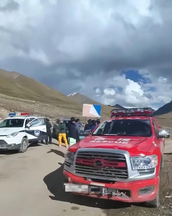 一登山者在拉萨洛堆峰失联 官方：已开展搜救 请敬畏自然