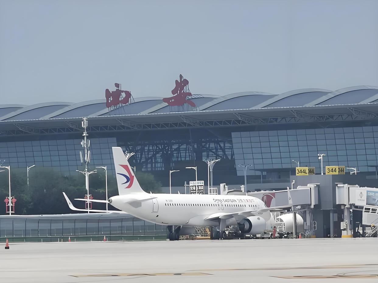 西安咸阳国际机场完成首次新能源汽车整车航空出口