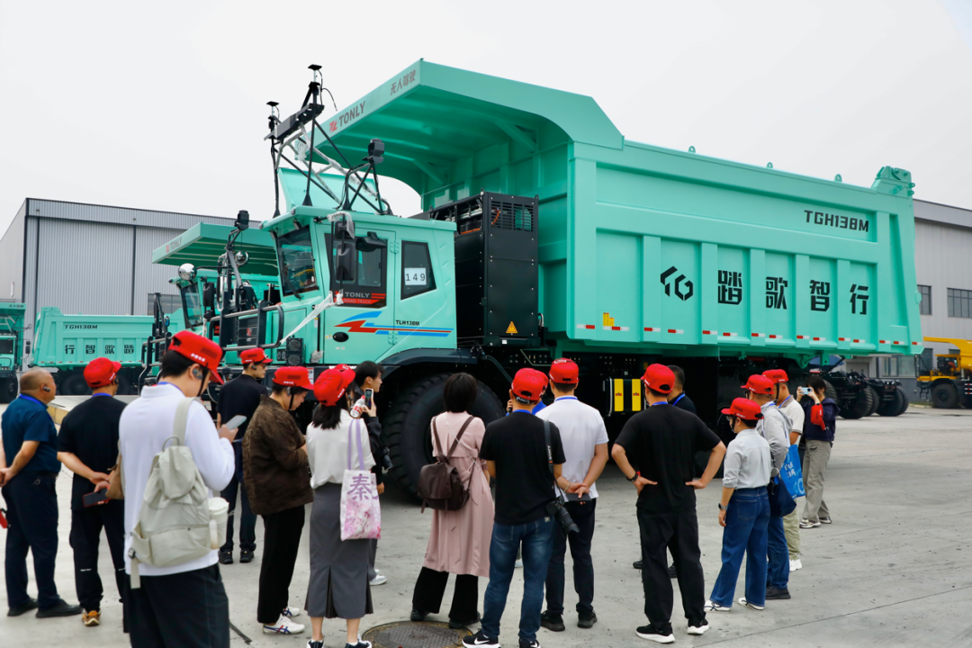 RZvlN466eX3dC6Kg.png 4.png