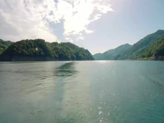 借力高铁新机遇 激活文旅新动能 西康高铁赋能瀛湖生态文旅高质量发展