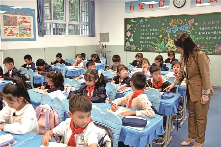 陕西多地学校采取措施守护学生心理健康