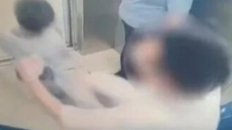 媒体：自闭症男童电梯内被一脚踹飞 “息事宁人”不是出路