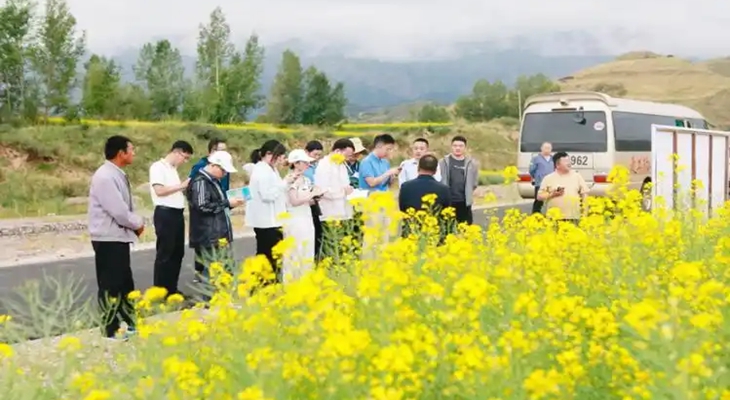 杨凌农高会见证油菜良种“接力”