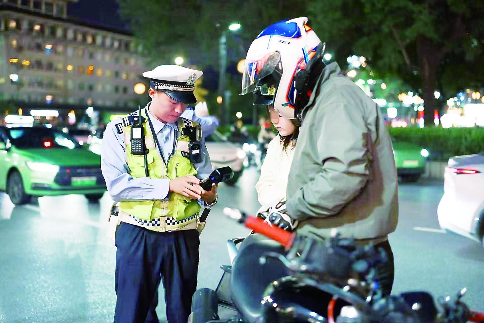 西安摩托车新规为文明骑行“加码”