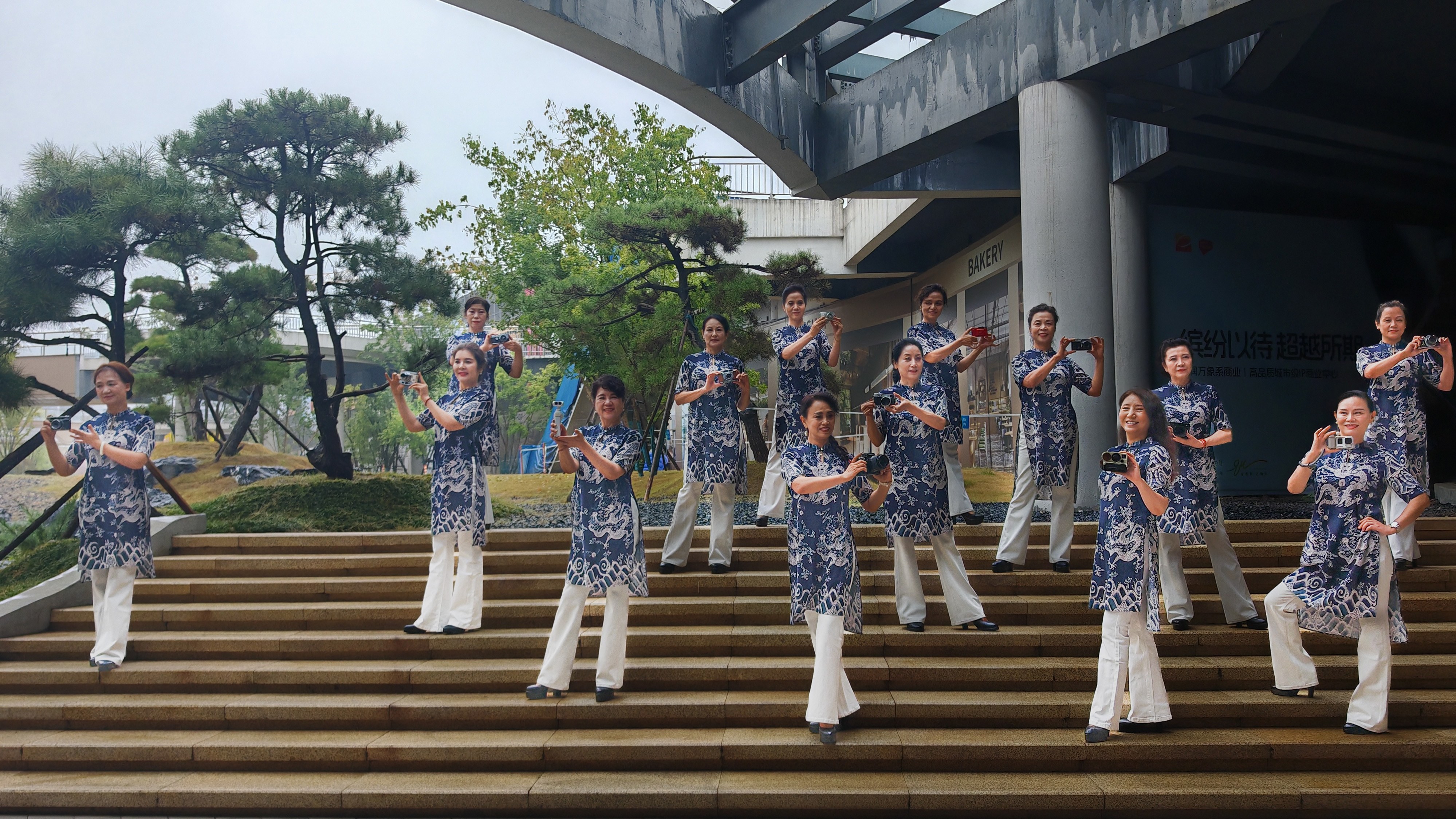 ixjga9aes5xywJFA.jpg 图片 1.jpg