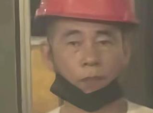 男子因长相酷似陈小春被猜系其失散多年弟弟 本人发声