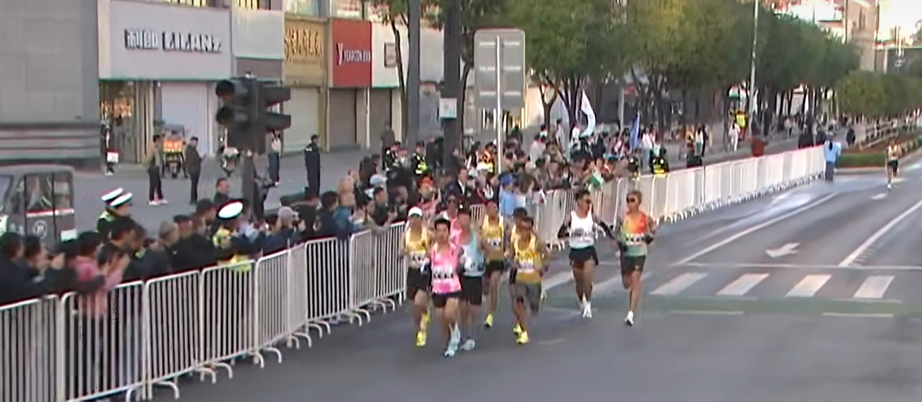 2026西安马拉松赛今日鸣枪起跑