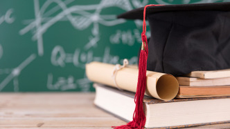 国务院学位办：专业学位生实践成果申学位 5类试点先行