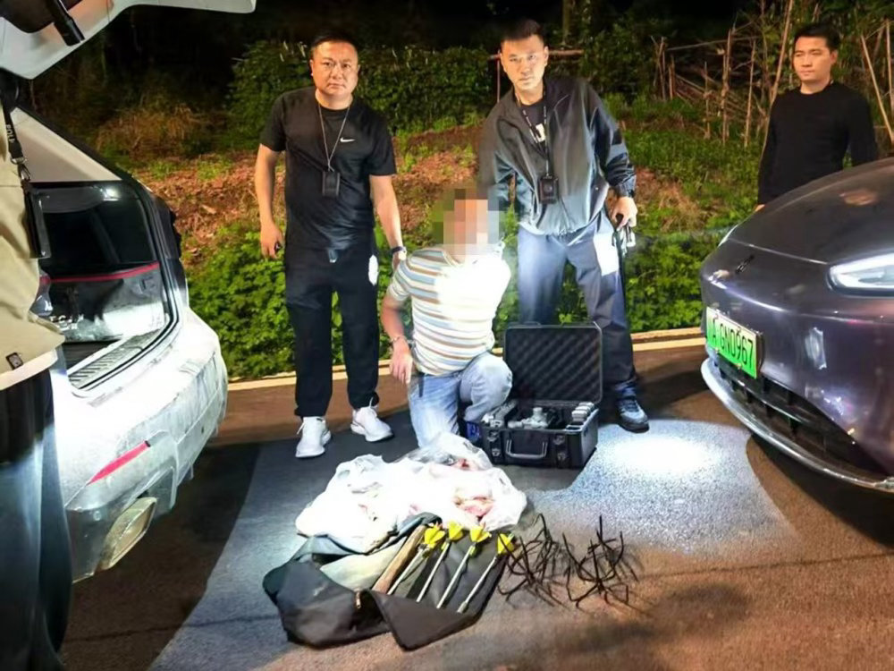 四川警方披露新型智能化非法狩猎：涉案者私改无人机，高空坠箭猎杀野生动物