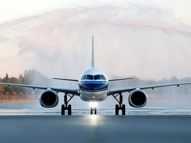 C919国产大飞机 联通中西部空中交通