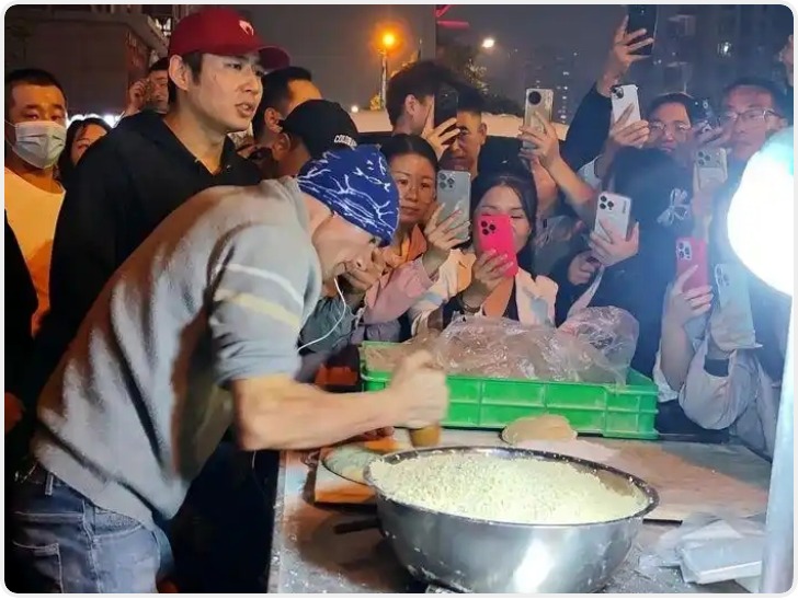 是被骤然照亮还是被迅速消耗？“阿达西”的馕与流量的“坑”