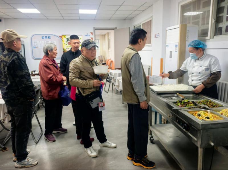 四色饭卡“刷”出好滋味 社区老年餐厅推进精准助餐服务